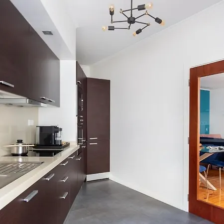 Apartment Plum Guide - River Pixie