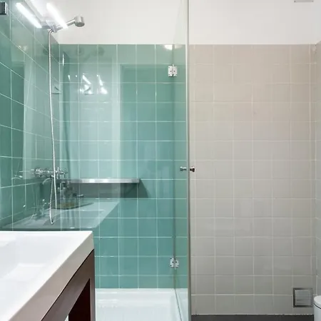 Apartment Plum Guide - River Pixie *